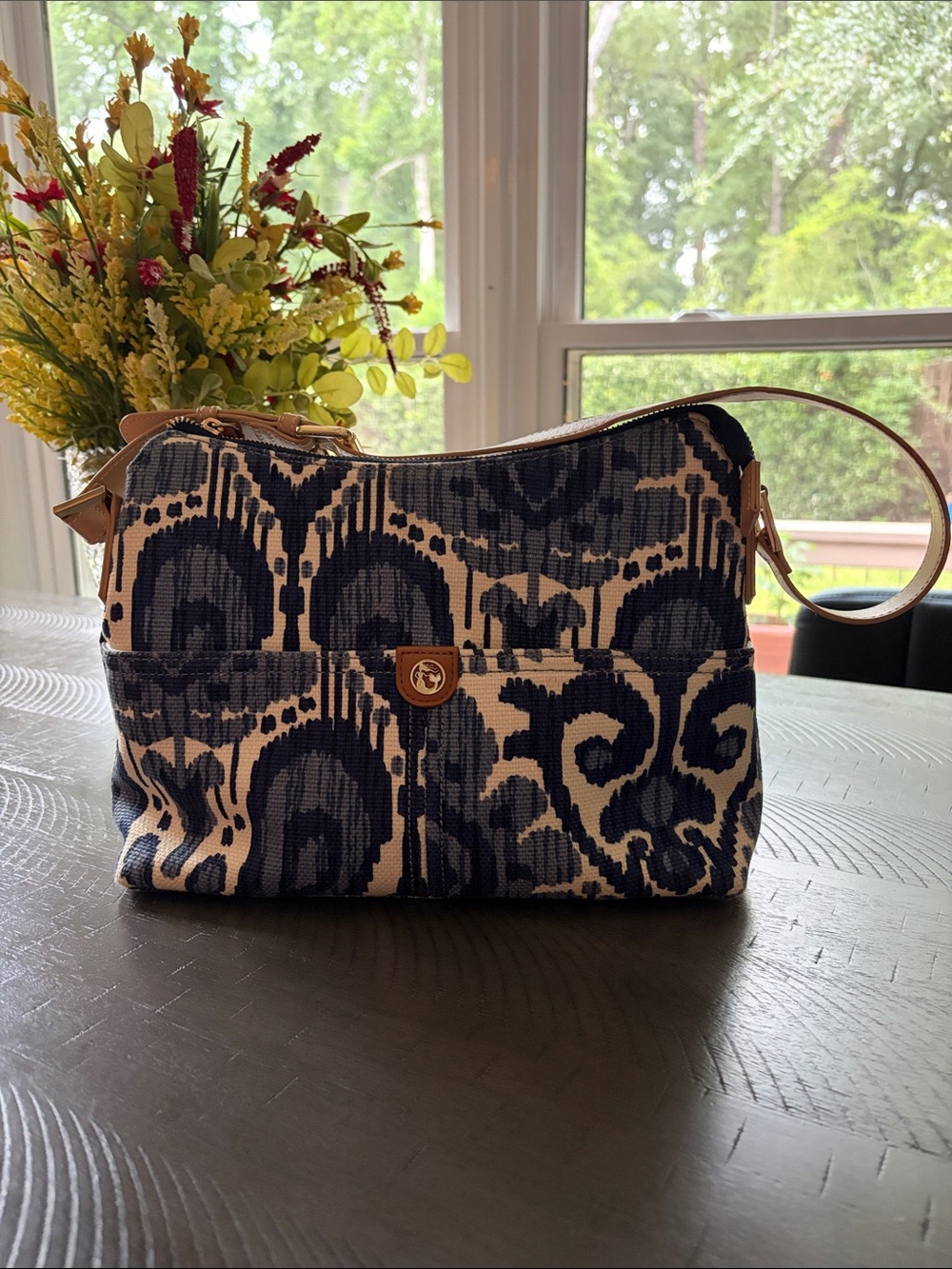 Spartina 449 Navy and Cream Patterned Wristlet Pouch